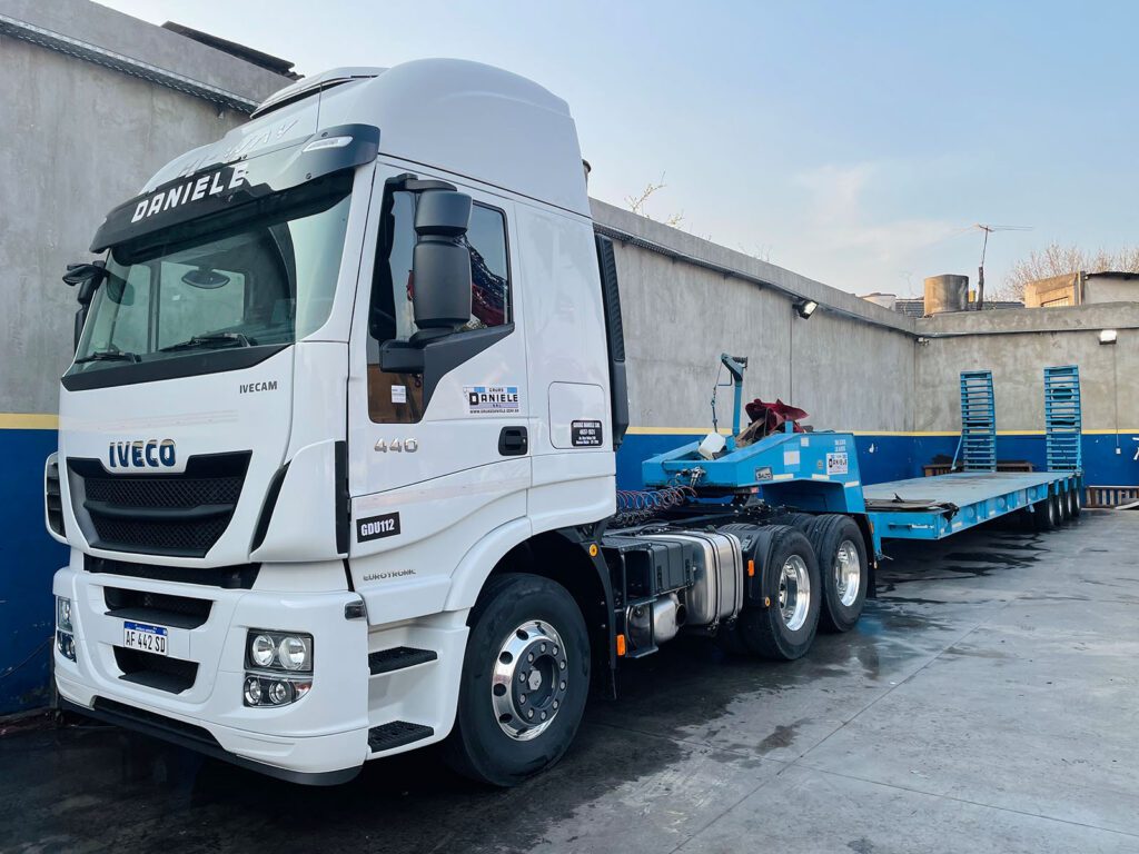iveco-stralis-440-alquiler-de-equipos-de-transporte-000