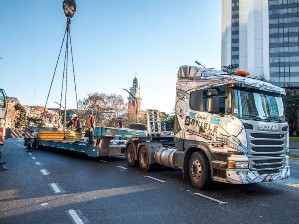 scania-g410-alquiler-de-equipos-de-transporte-004